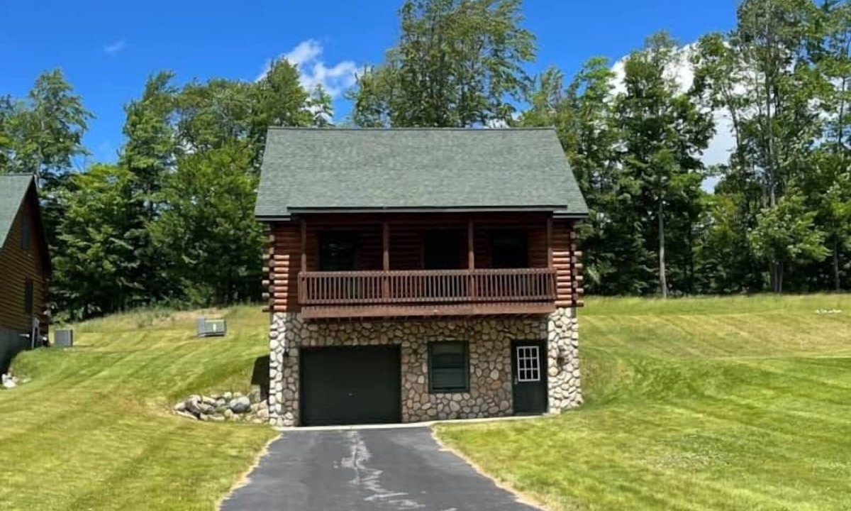 Gaylord House | Cabin 2340 - Comfortable Log Cabin at Beaver Creek Resort