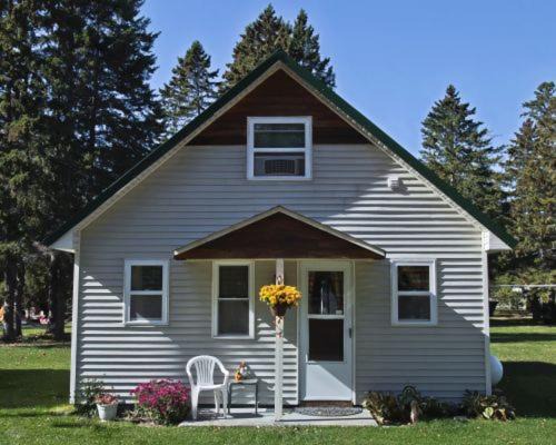 Carp Lake House | Cabin #7 - Northwoods Retreat