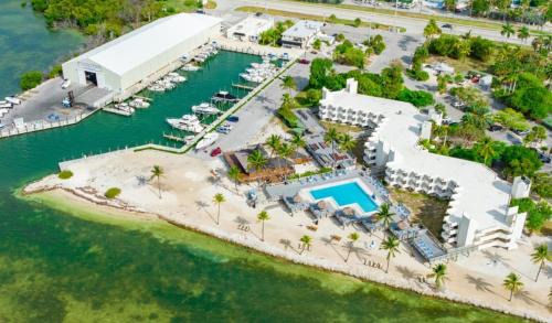 Lower Matecumbe Beach Hotel | Caloosa Cove Resort by CoolVacay