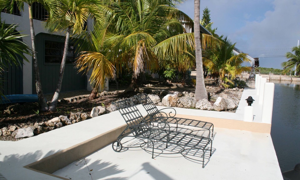 Eden Pines House | Canal Front Home in Big Pine Key