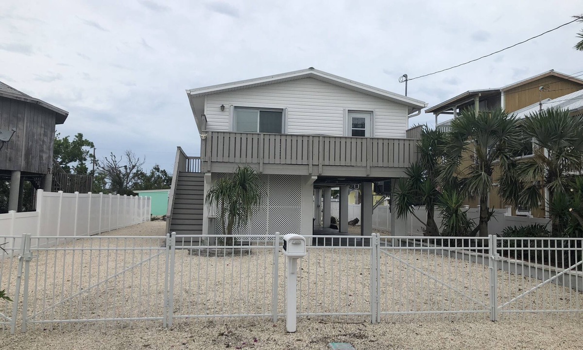 Port Pine Heights House | "Canal-Front Paradise in Big Pine Key-Relax &Explore the keys"