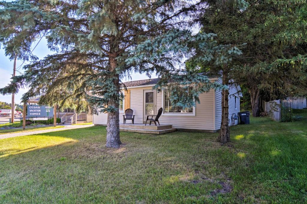 Cedar House | Cedar Home with Deck and Grill Near Lake Leelanau!