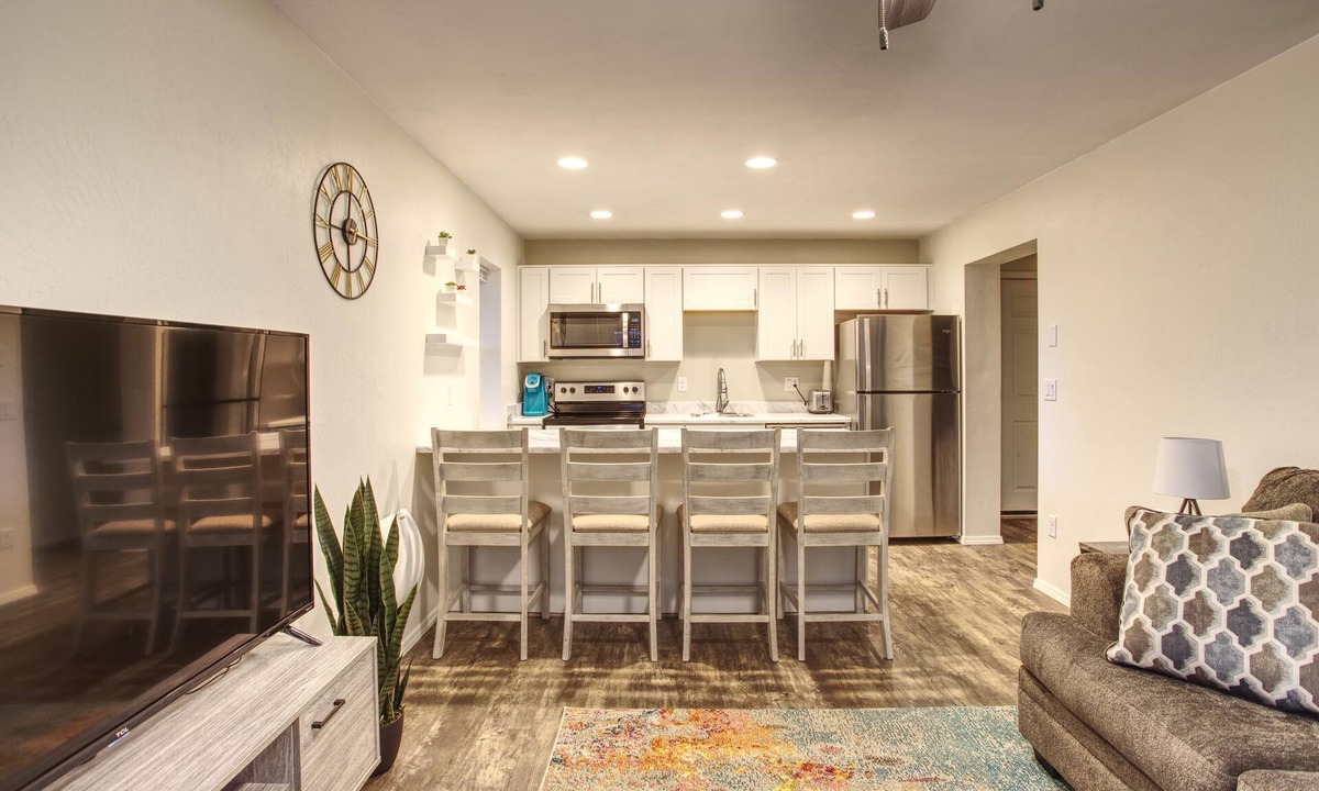 Switzer Mesa House | Central FLG,1BR-1BA, Private Entrance, close to downtown, Easy to Snowbowl, NAU