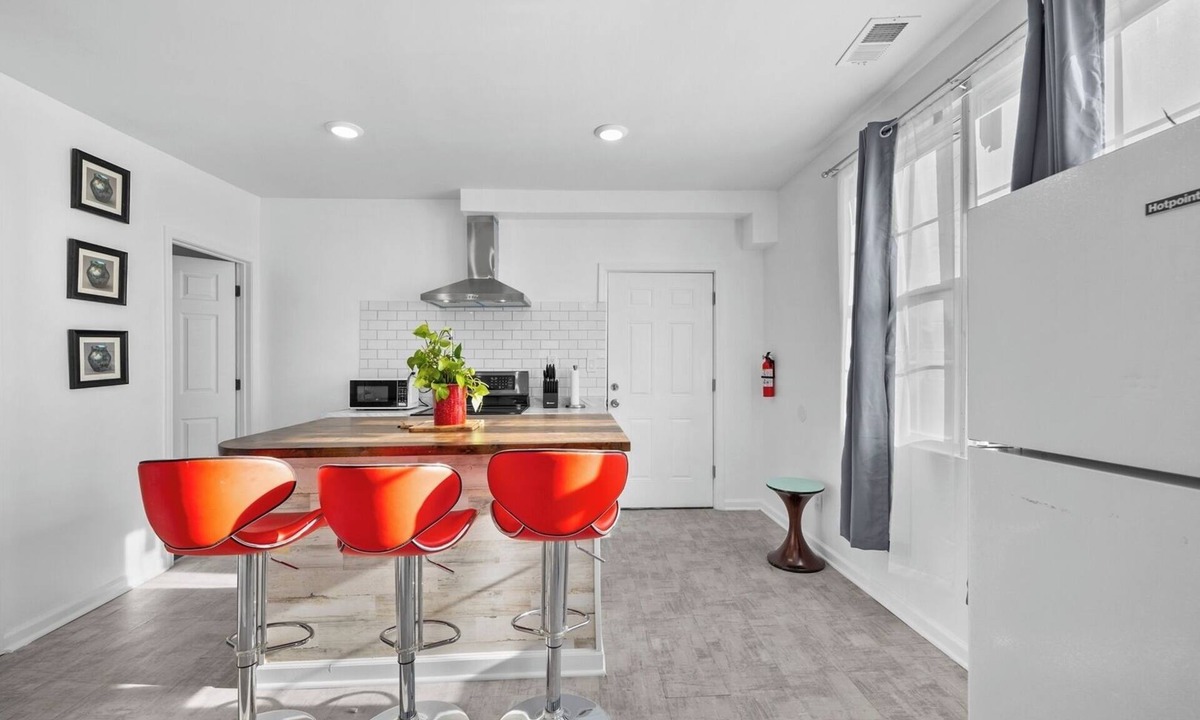 Detroit Cottage | Charming 3-bedroom Home in Southwest Detroit