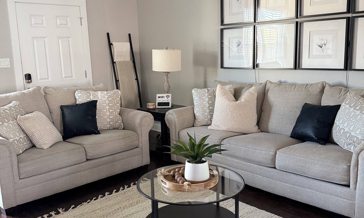 Lake Charles House | Charming 3-bedroom townhome near Downtown and Lakefront Lake Charles