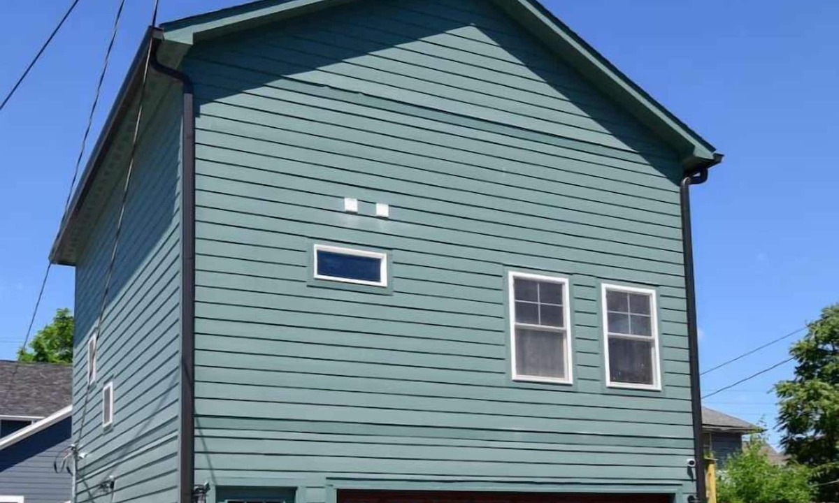 Indianapolis Apartment | Charming Carriage house in Popular Bates Hendricks