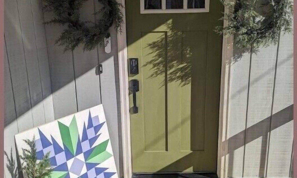 Hillsdale House | Charming century home in a quiet neighborhood, 3 blocks from downtown Hillsdale