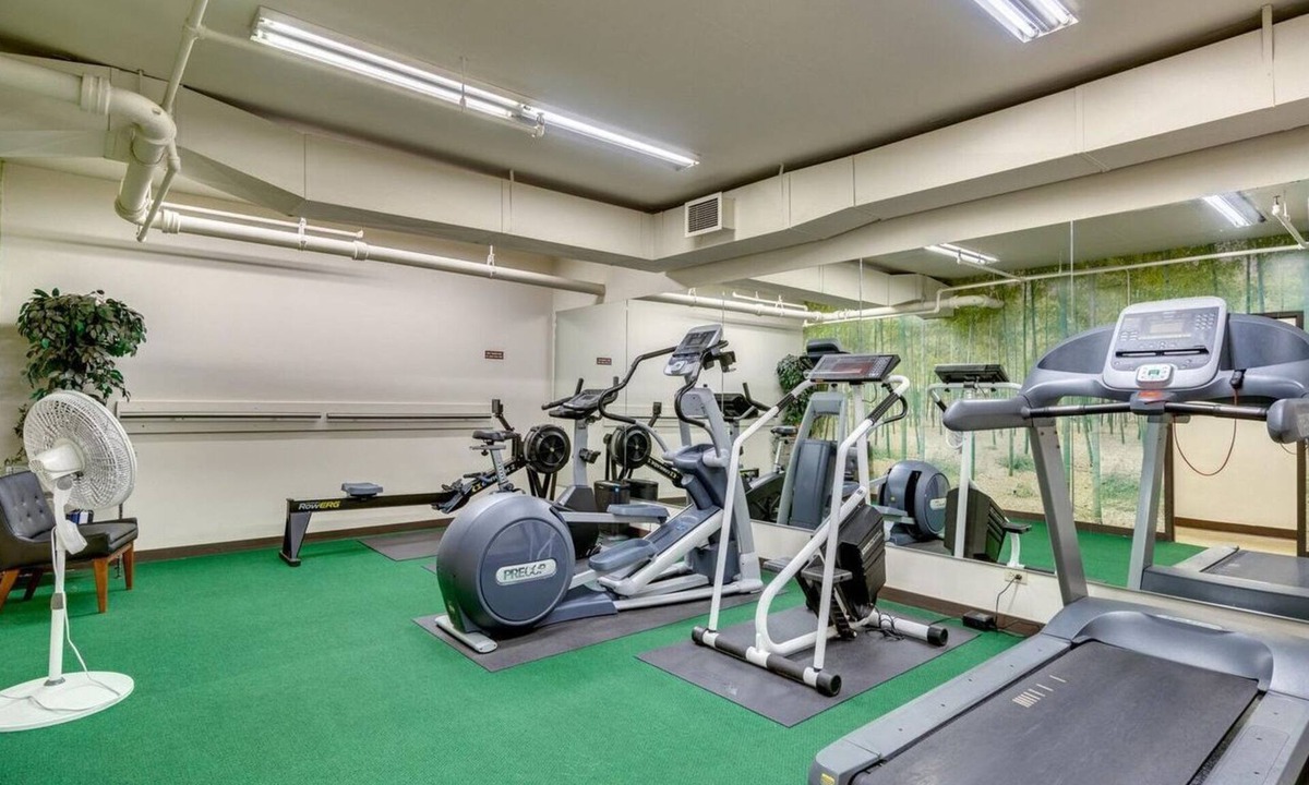 Downtown Portland Condo | Charming Downtown Condo with a View