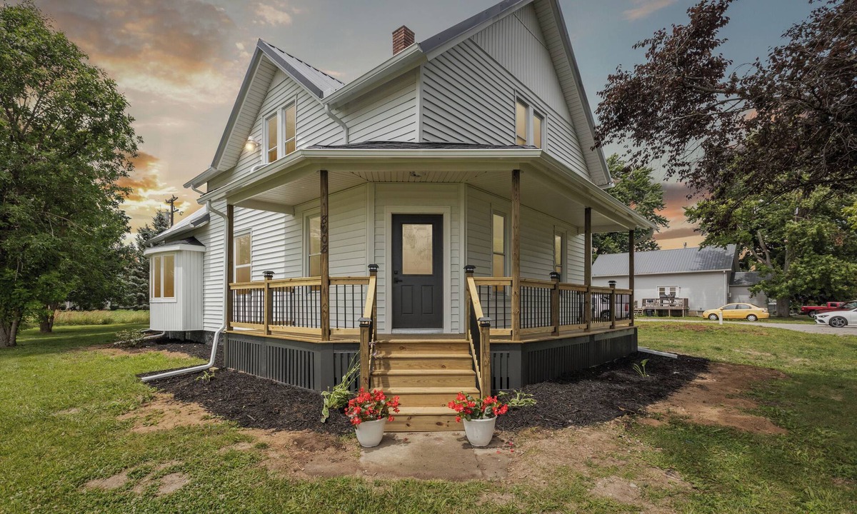 Gilford House | Charming Modern Farmhouse just 10 minutes away from Frankenmuth!