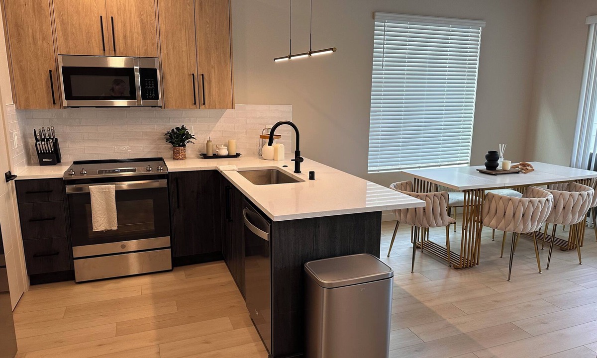Vancouver House | Charming Newly Built 3-bedroom Home in Vancouver