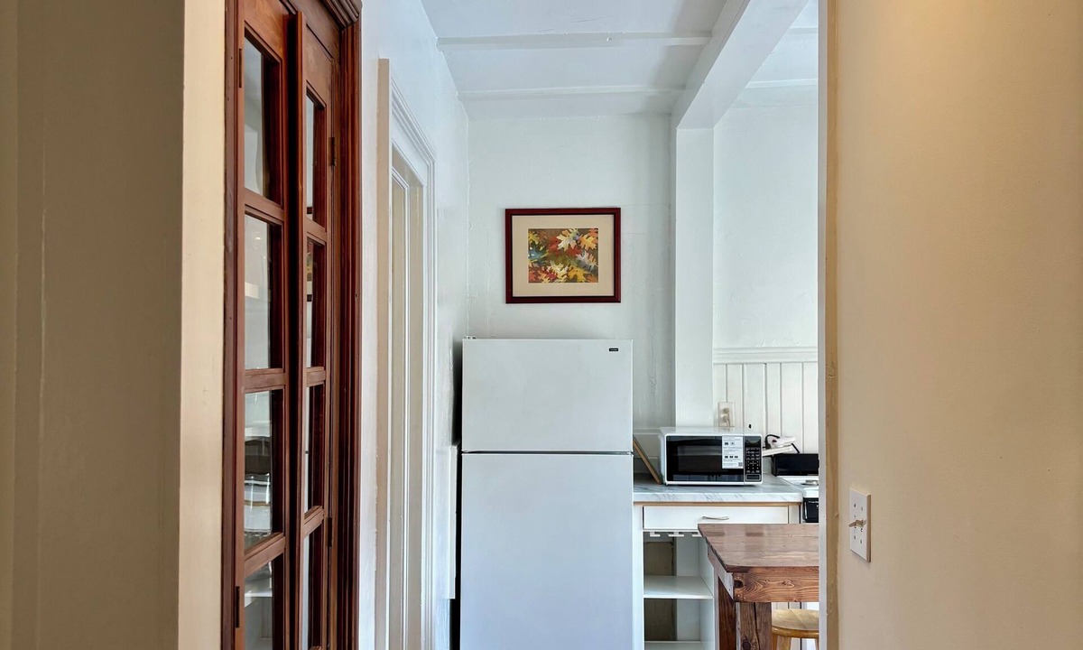 Corn Hill Apartment | Charming Private 1BR in a Meticulously Restored 1860 Victorian
