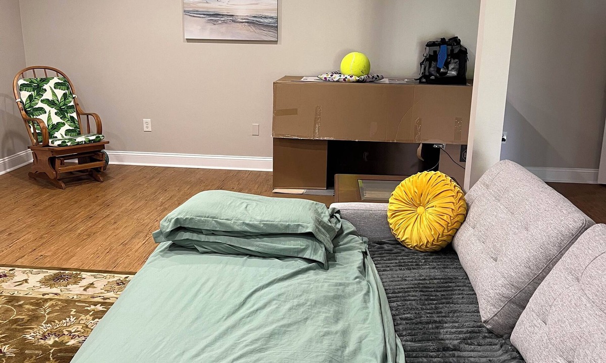 Woodbine House | Charming studio with 1 queen sofa bed and 1 full bath . With AC, WiFi and TV