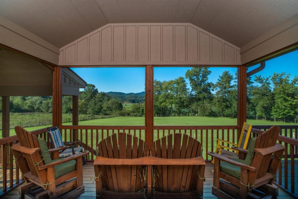 Brevard House | Cherryfield Valley Views