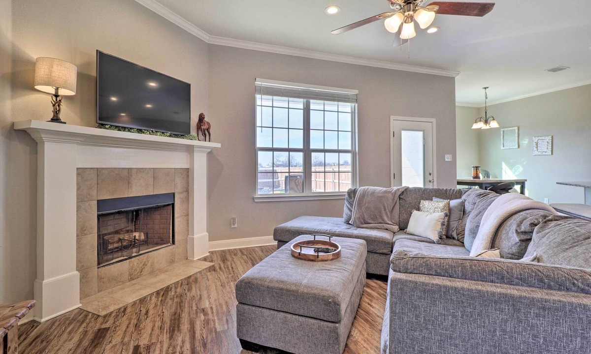 China Spring House | China Spring Home ~ 13 Mi to Downtown Waco!
