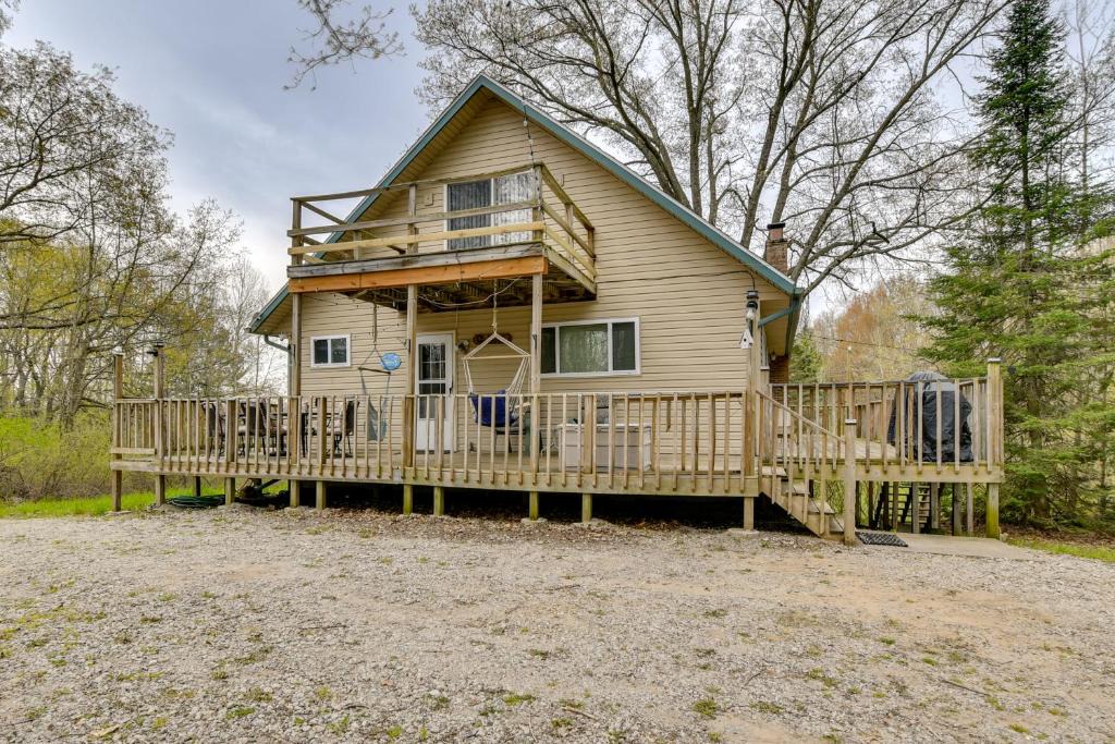 Harrison House | Classic Up North Cabin: Boat, Fish, ATV & Explore