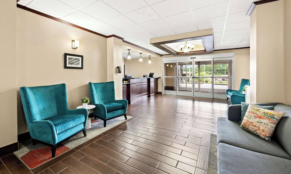 Abingdon Hotel | Comfort Suites Abingdon I-81