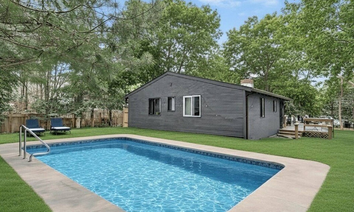 Springs House | Contemporary East Hampton Retreat, Private Heated Pool, Great for Quiet.