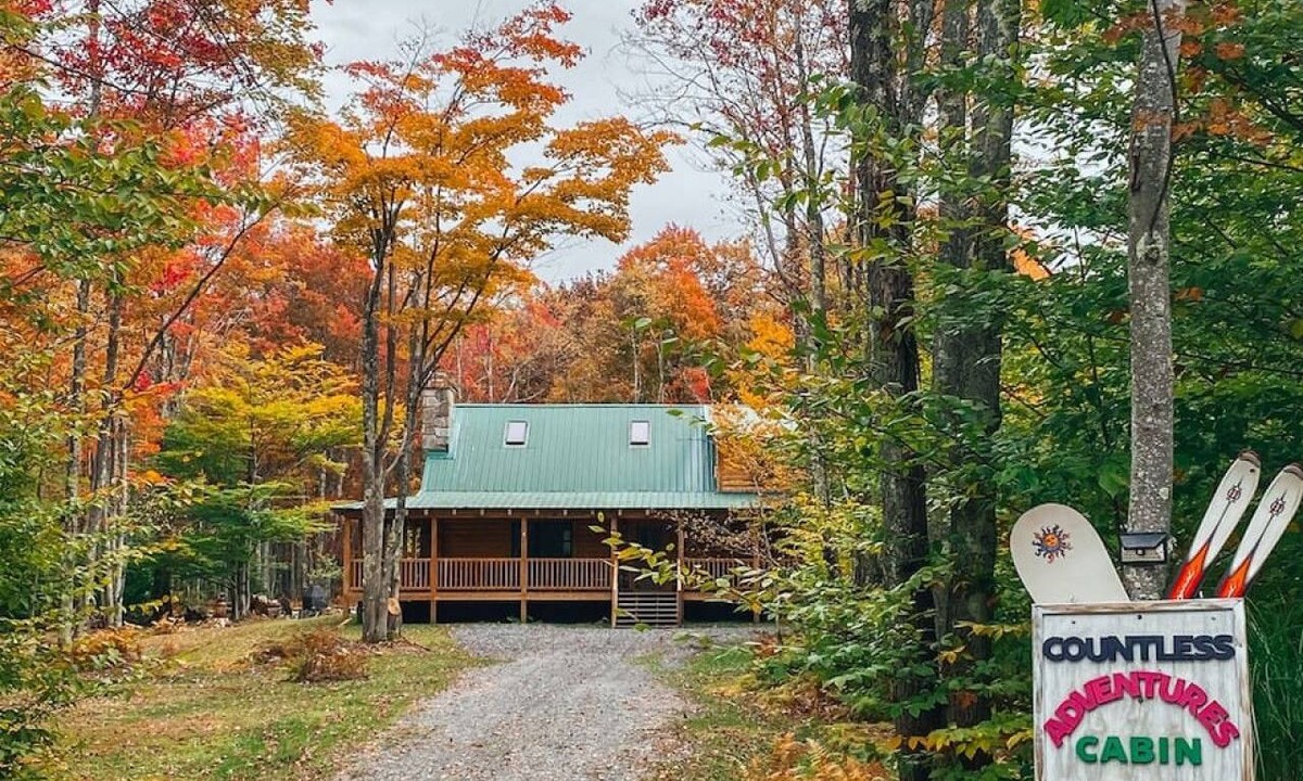Davis Cabin | Countless Adventures - Dolly Sods Access & Hot Tub