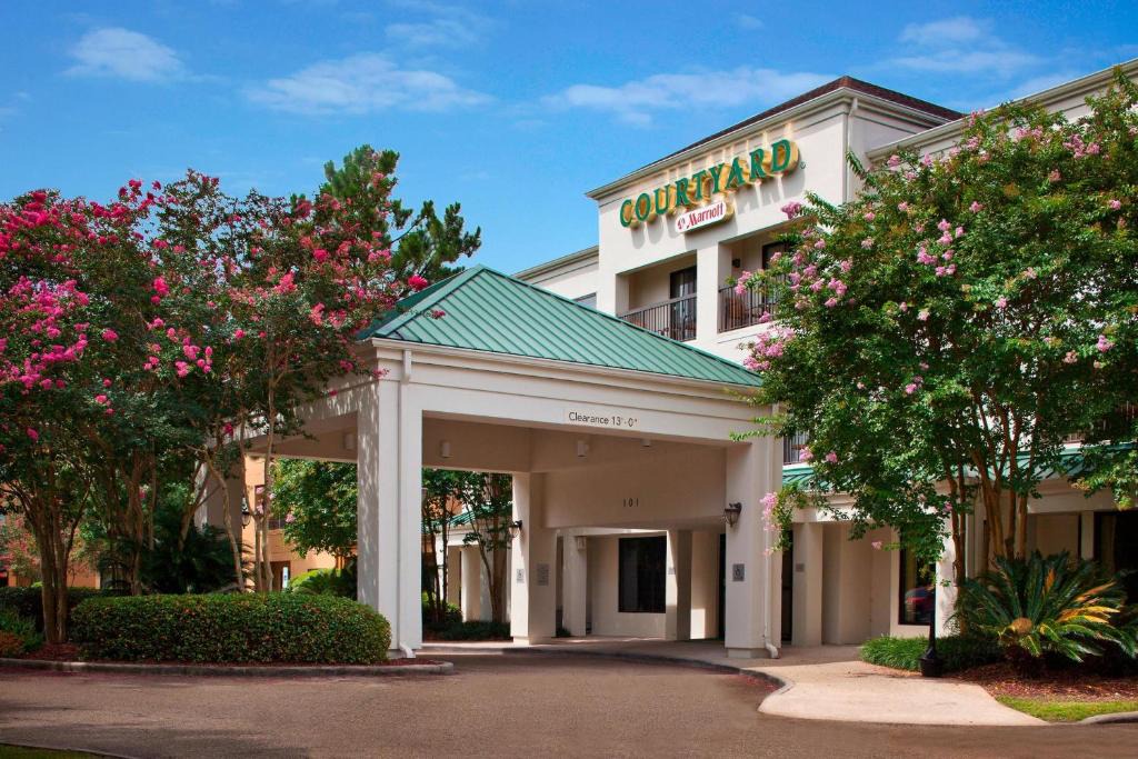Covington Hotel | Courtyard by Marriott Covington/Mandeville