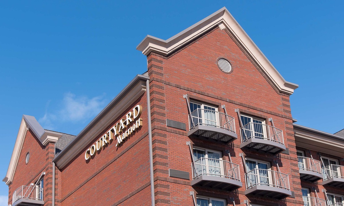 Holland Hotel | Courtyard by Marriott Holland Downtown