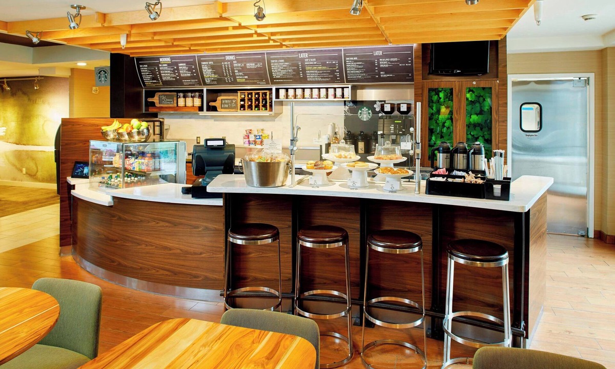 Lansing Hotel | Courtyard by Marriott Lansing