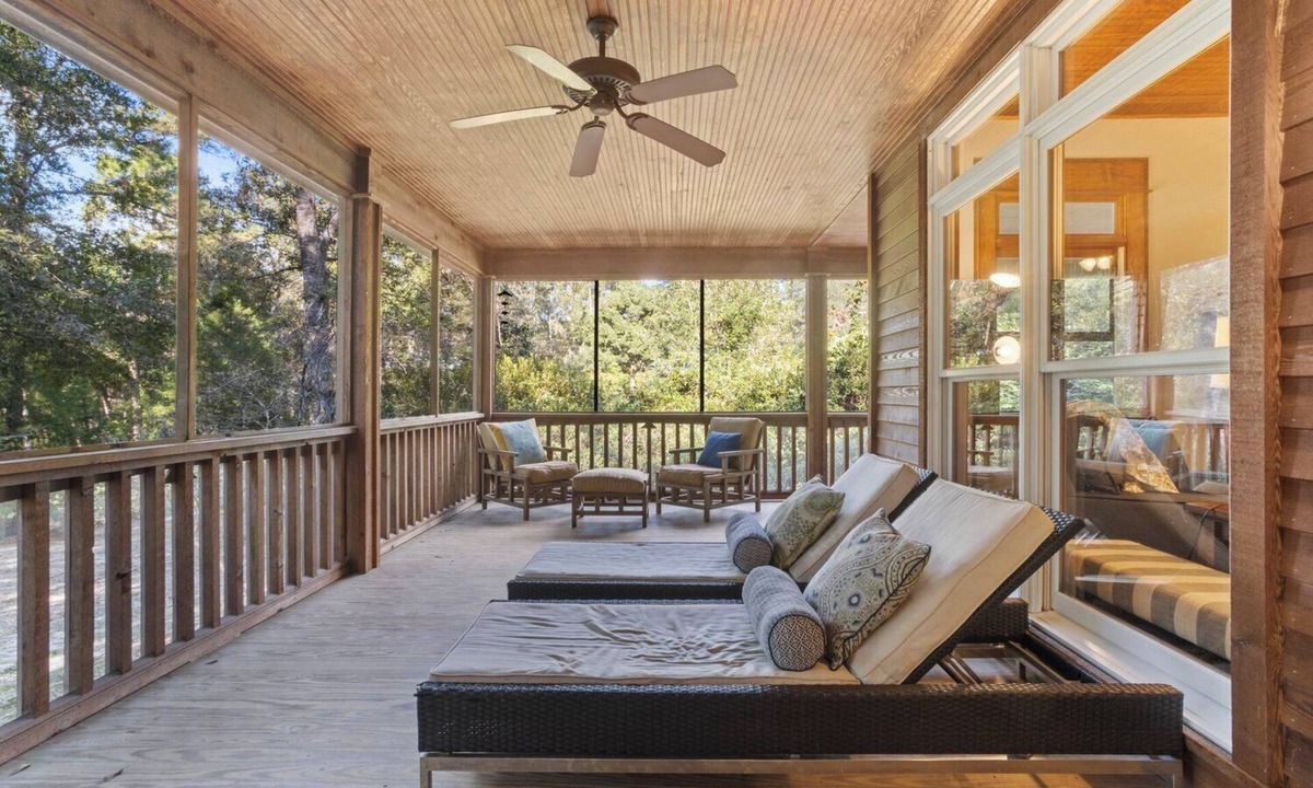 Vancleave Cabin | Cozy 2-bedroom cabin in the woods on the river in Vancleave