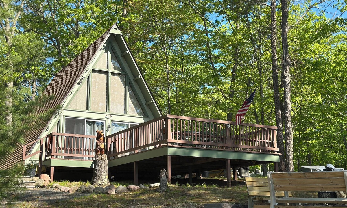 Hayward Cabin | Cozy A-Frame cabin in Hayward on Chippewa Flowage, sleeps 6, RV electrical