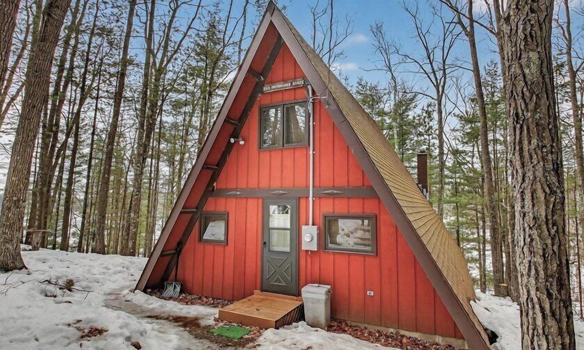 Hayward Cabin | Cozy A-Frame located on the Tiger Cat Flowage