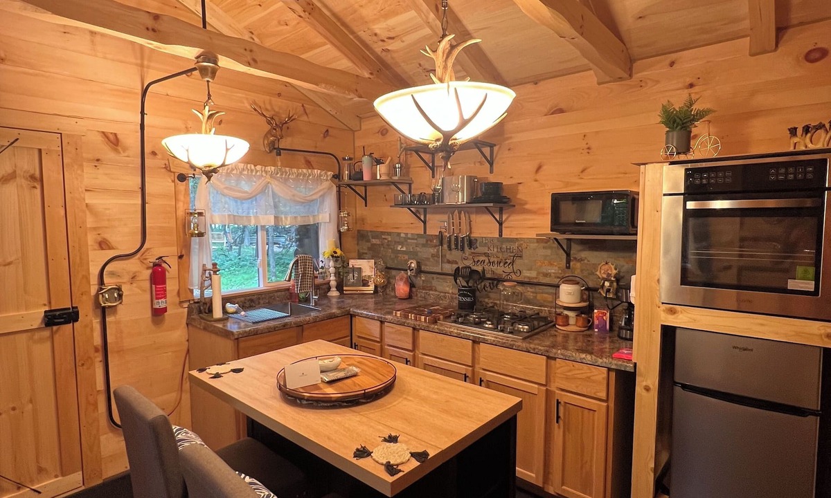 Webster Cabin | Cozy Cabin