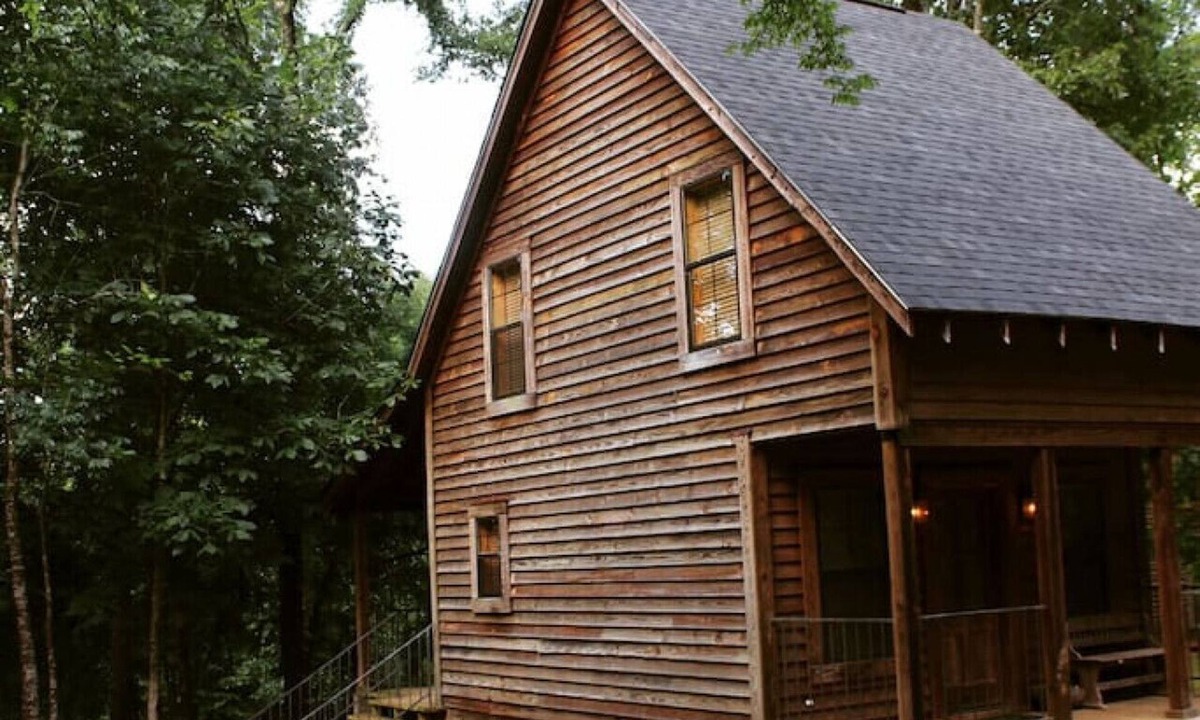 Natchitoches Cabin | Cozy cabins on 30 acres.perfect for families.