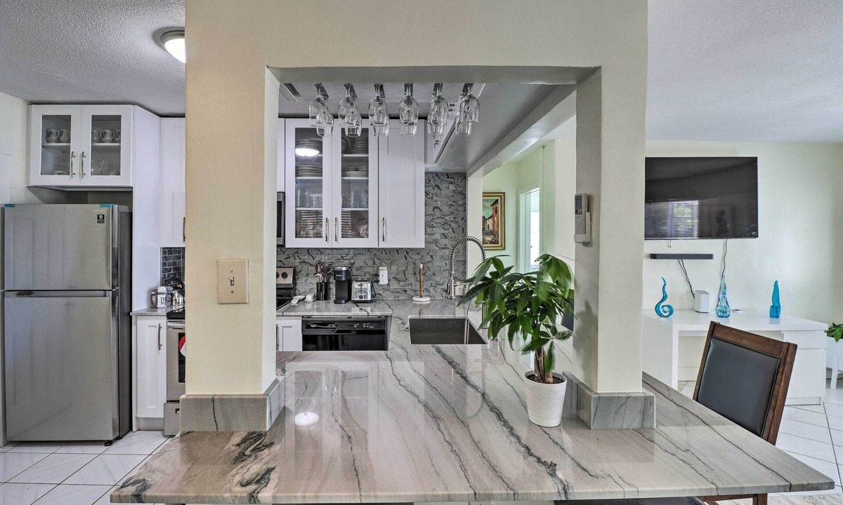 New Town Cottage | Cozy Key West Beach Cottage: Walk to Beaches!