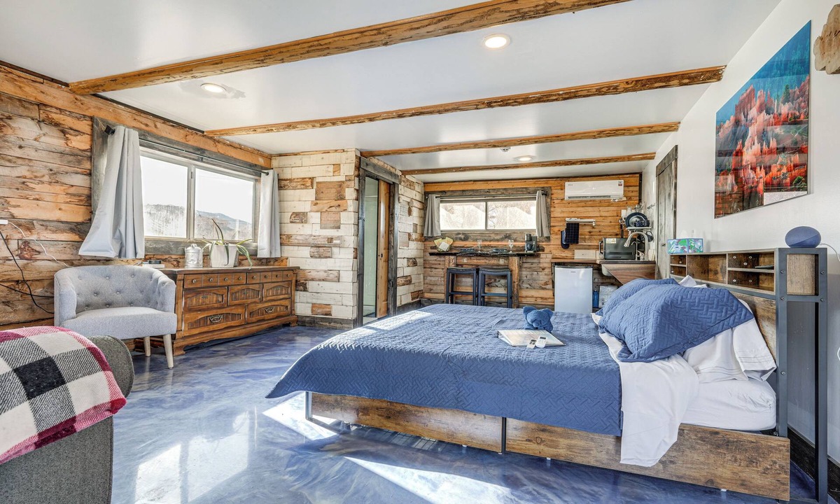 Parowan Apartment | Cozy Parowan Studio: 12 Mi to Brian Head Resort!