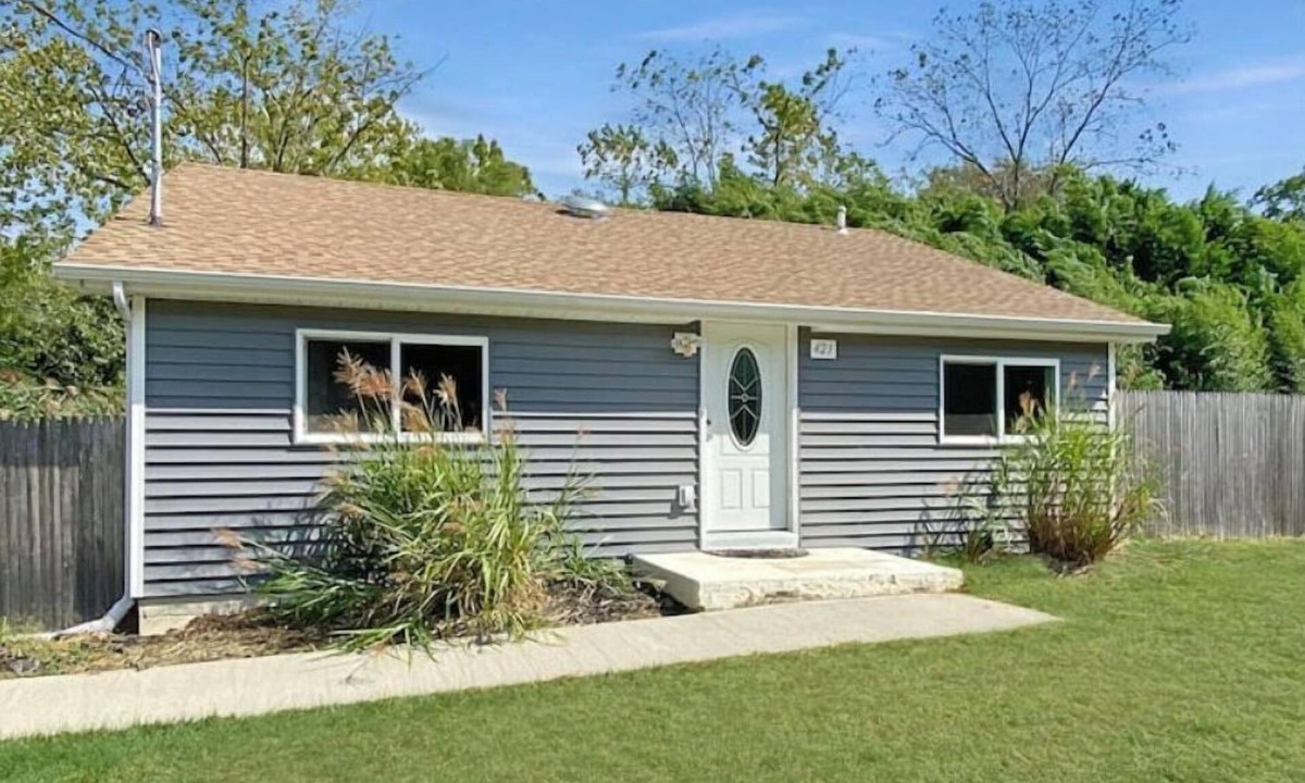 Kings Park Cottage | Cozy Riverside Cottage