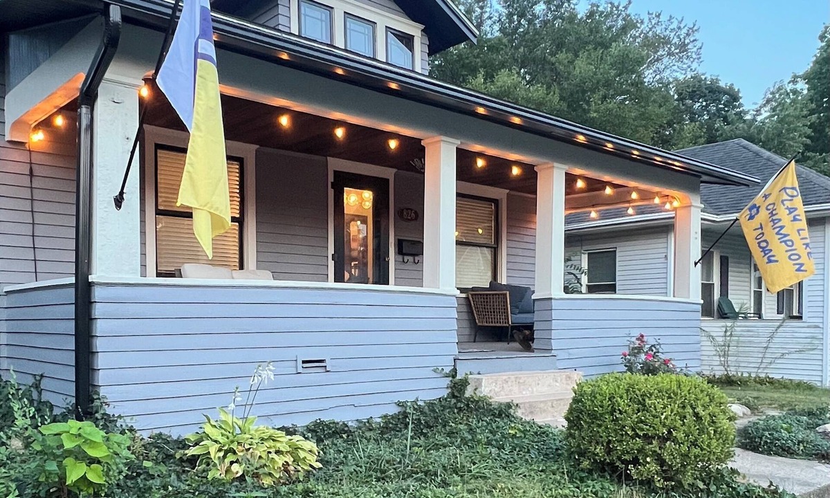 Northeast South Bend House | Craftsman walking distance to ND