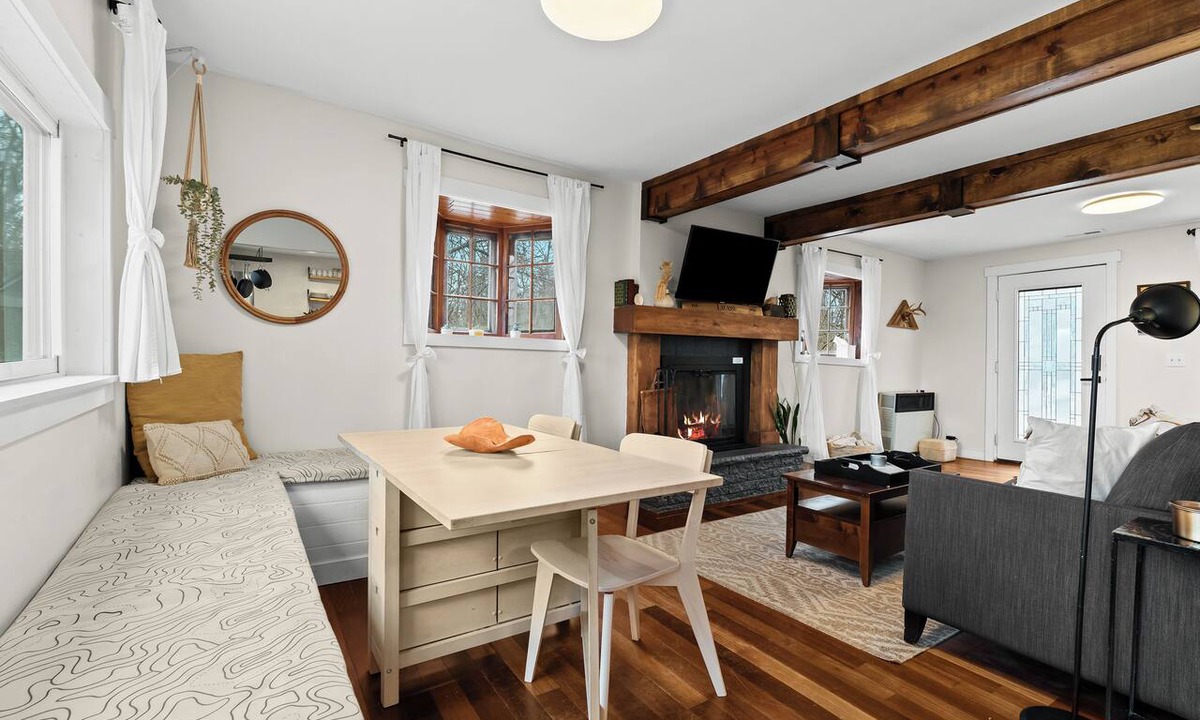Allenton Cottage | Cranberry Lake Hideaway ~ Metro Detroit Cabin, Sauna, Kayaks, Games