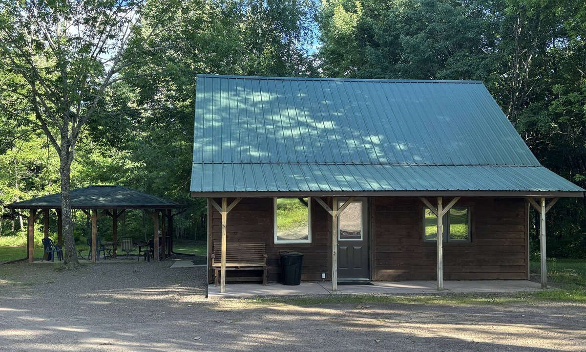 Prentice Cabin | Creature's Retreat - a northern Wisconsin cabin in Price County