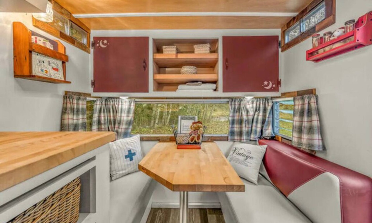 Longview Apartment | Creek-Side Camping in a Classic - Unique Northwest Vacation Rentals