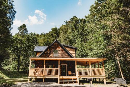 Pigeon Forge House | Creekside Cabin