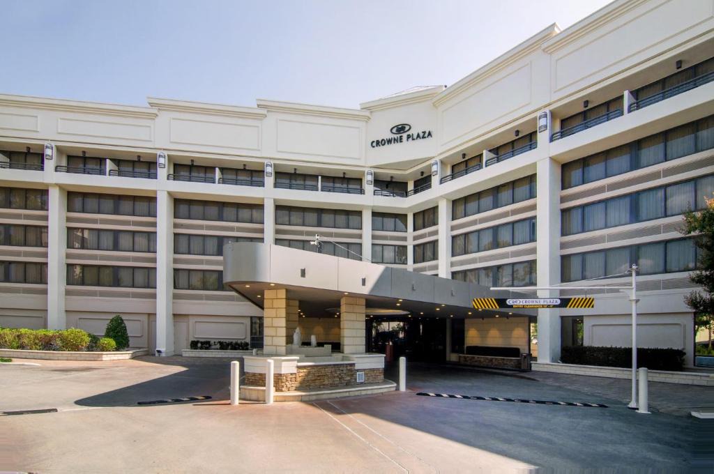 Highlands - Perkins Hotel | Crowne Plaza Executive Center Baton Rouge by IHG