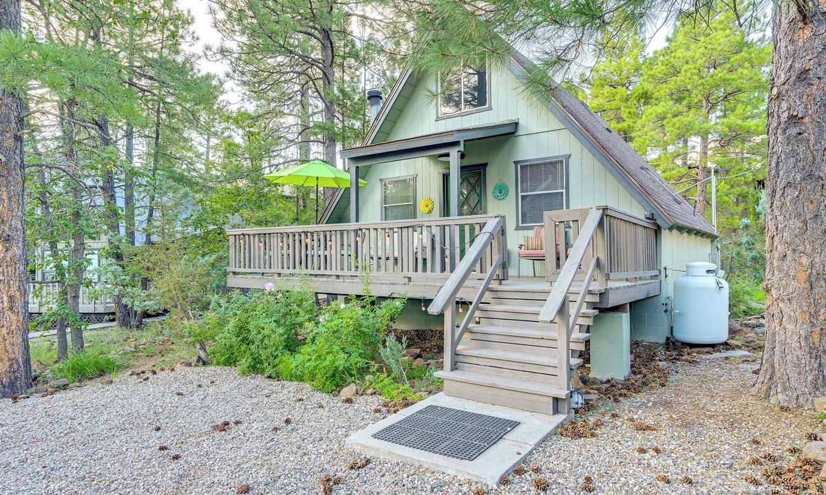 Munds Park Cabin | Deck & Grill: A-Frame Cabin in Munds Park!