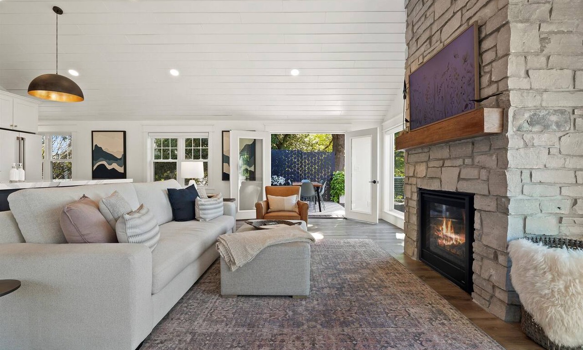 Village of Pewaukee House | Designer Home with Upper Balcony & Lake Views