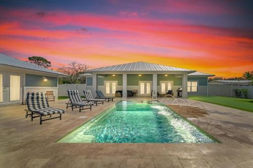 Jensen Beach House | Diamond Sands Epic Mini Golf Guest House