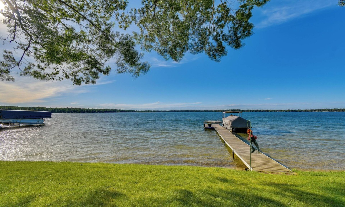 Lewiston Cabin | Dock Your Boat! Lakefront Lewiston Cabin
