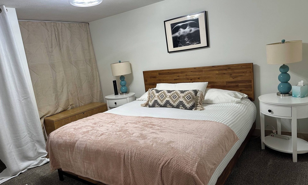Elk Rapids House | Dog-friendly 1-bedroom duplex in enchanting Elk Rapids