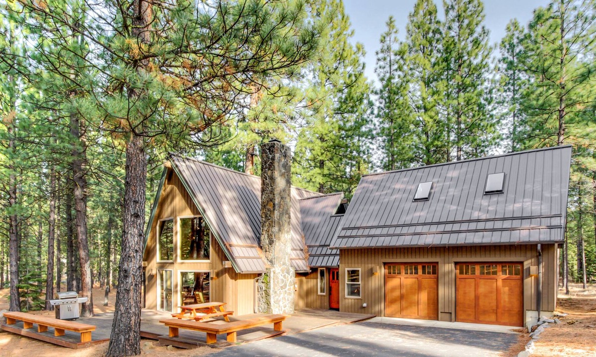 Black Butte Ranch House | Dog-friendly A-frame-inspired home on 1/2 acre with pools, hot tubs & sauna