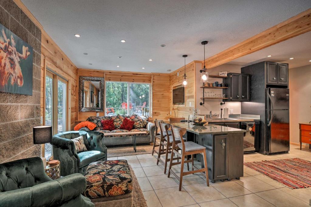 Interlochen House | Dog-Friendly Home Near Crystal Mtn & Outdoor Rec!