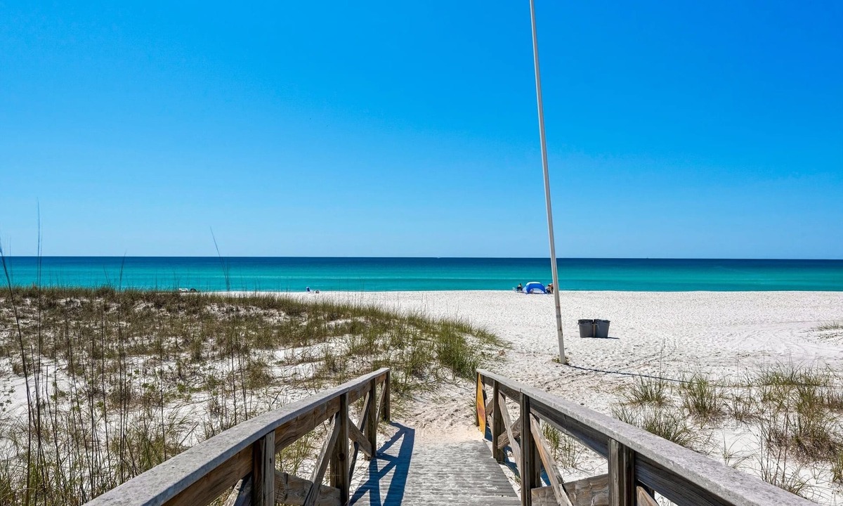 Holiday Isle Condo | Dolphin Point 303c 2 Bedroom Condo by RedAwning