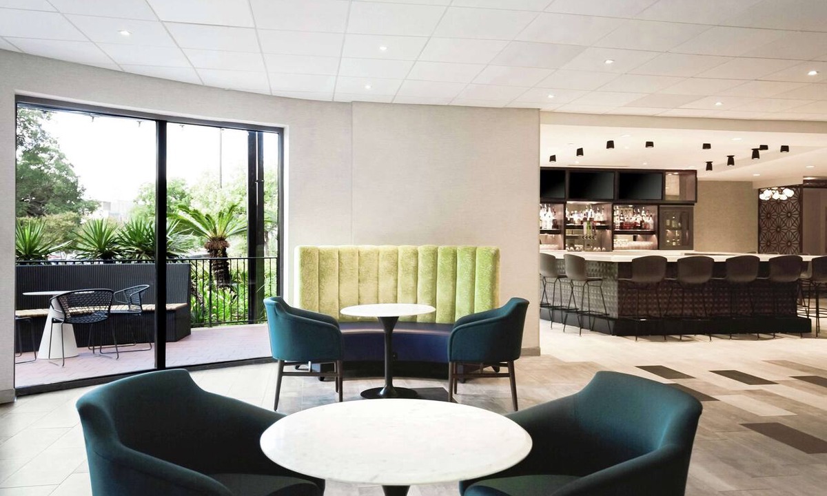 Swede Hill Hotel | DoubleTree by Hilton Austin - University Area