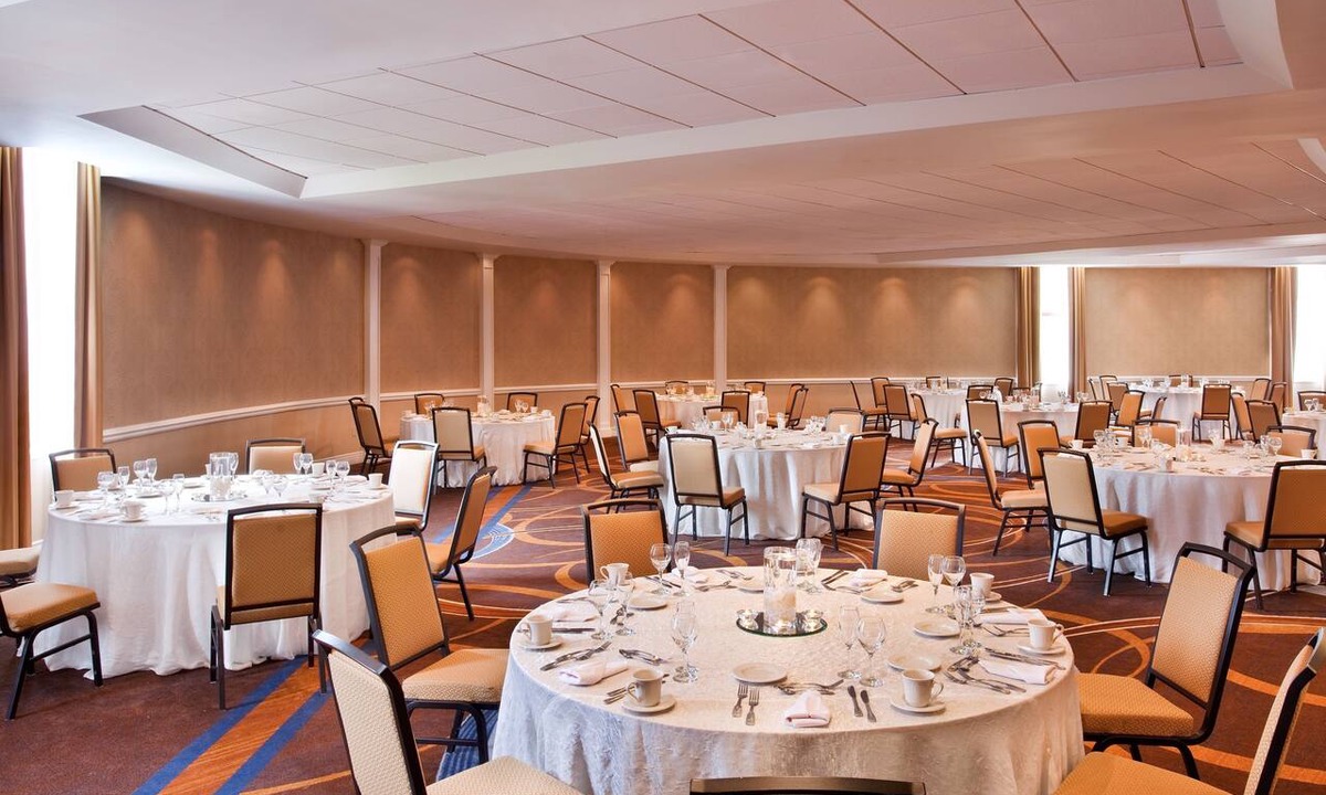 Downtown Hotel | Doubletree by Hilton Washington DC Silver Spring