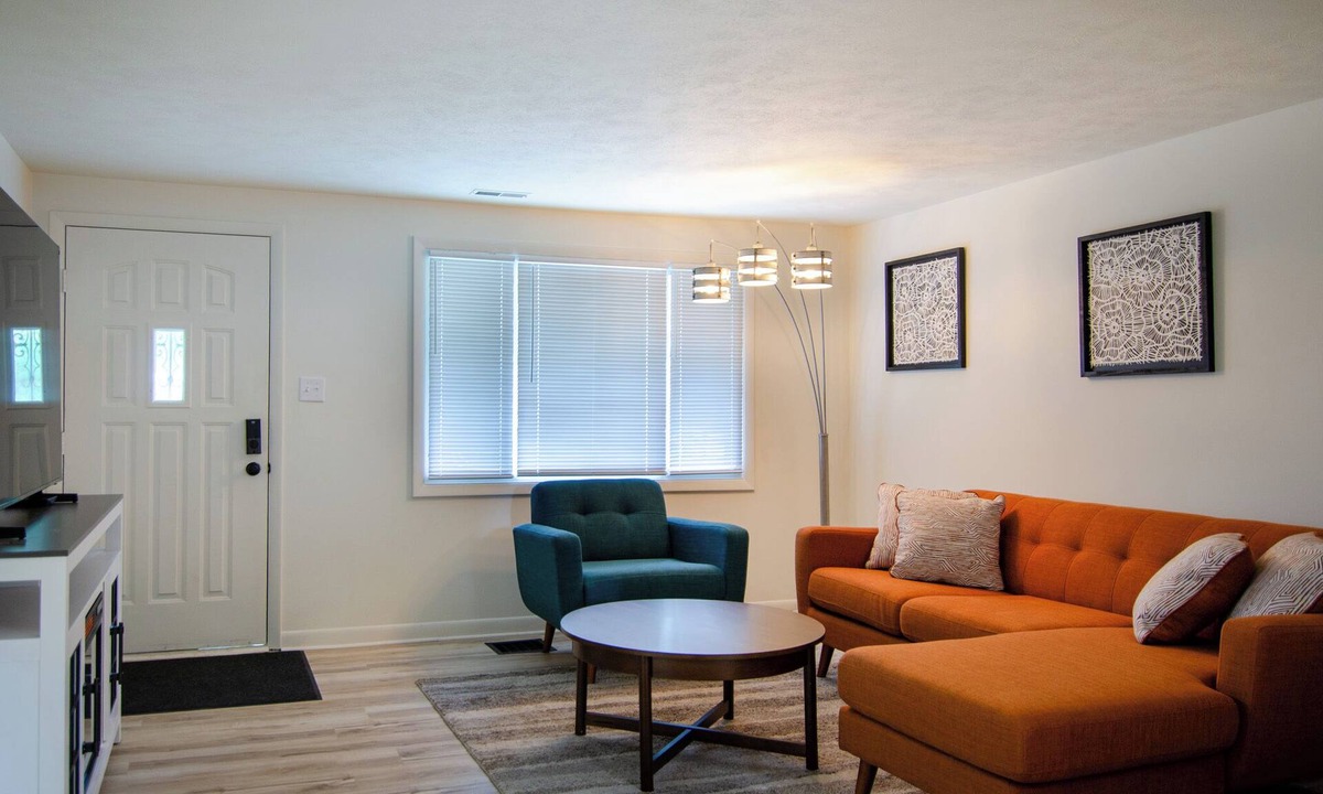 South Bend House | Dover Den in the Bend - Hot Tub and Pet Friendly!